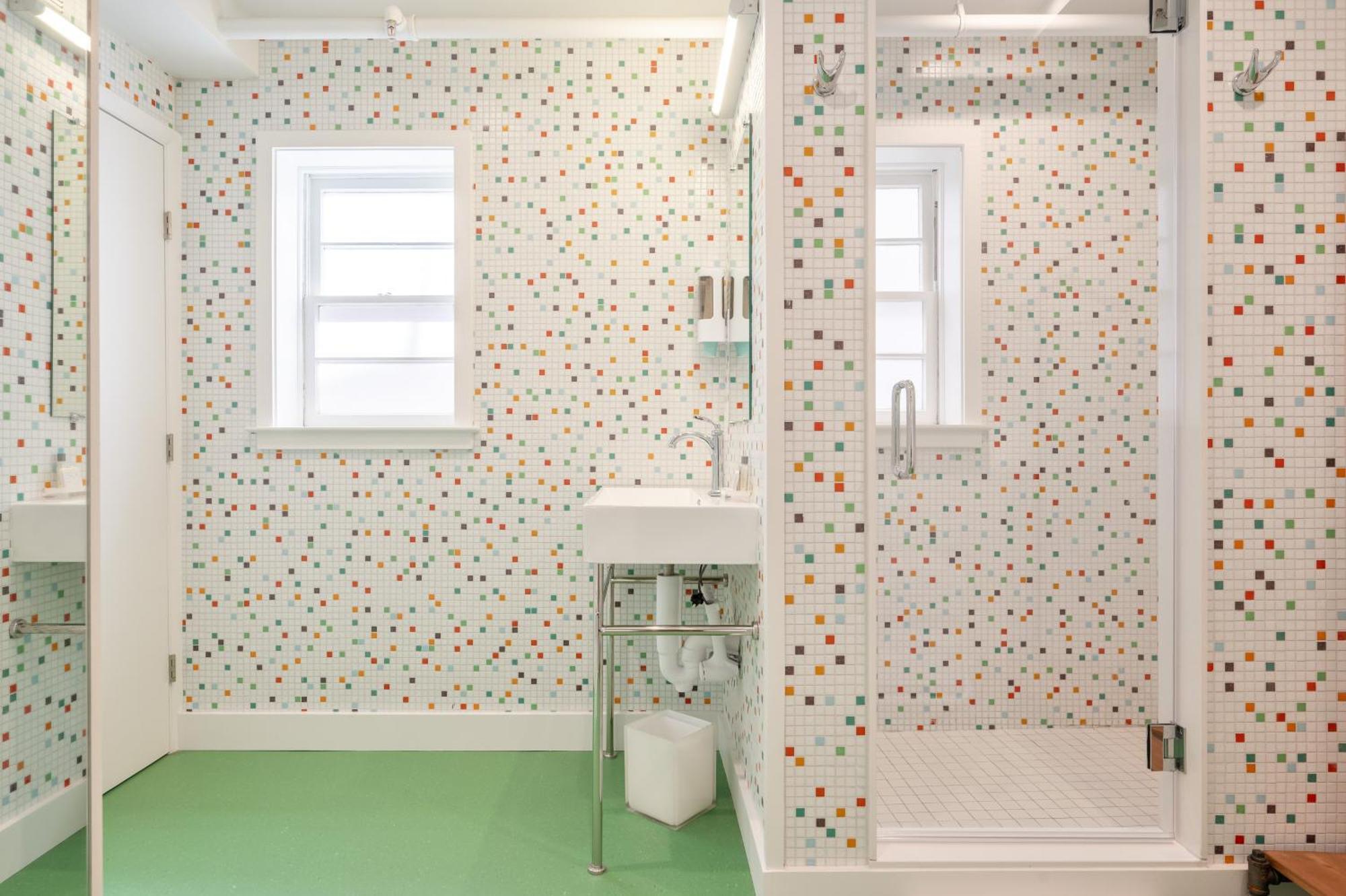 שרלוטסוויל Little Mod Hotel At The University מראה חיצוני תמונה